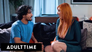 Stacked Redhead Therapist Treats Client To Her Pussy