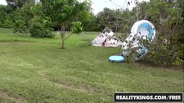 RealityKings – Street BlowJobs – Fill To The Brim