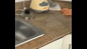 Silvana Lee is a maid who has a big ass of Latina Milf and fucks Brian Evansx